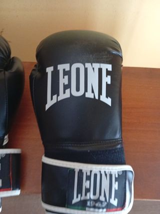 Guantes de boxeo Leone negros