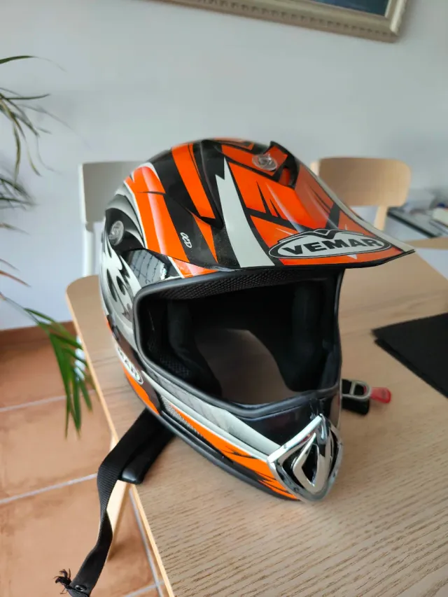 Casco Vemar arancione/nero. Condizioni molto buone. Taglia