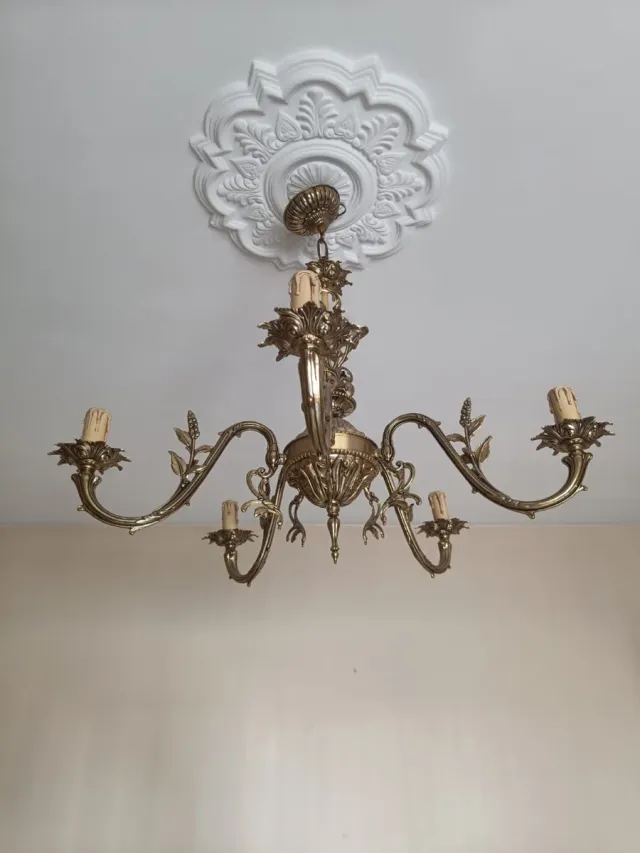 Lámpara Clásica 5 Brazos Dorada