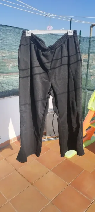 Pantalón chándal negro