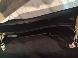 Bolso de fiesta negro con cadena