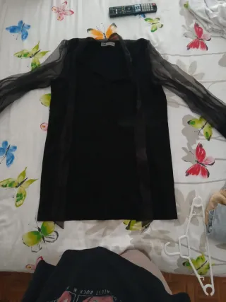 Vestido negro Zara manga transparente