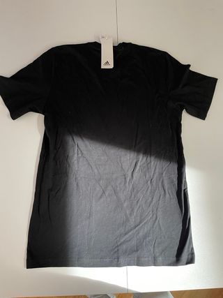 Camiseta Adidas Negra Estampada