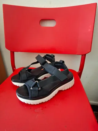 Sandalias Weekend by Pedro Miralles Negras