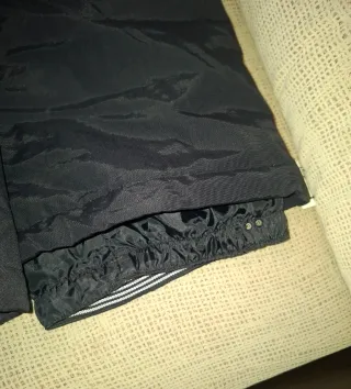 Mono de Nieve Negro Impermeable