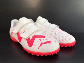 Zapatos Puma niño blancos y rojos