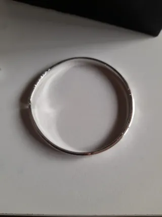 Pulsera esclava abierta plata 925con marca 