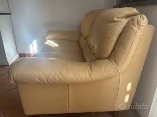 Divano 2 posti in pelle beige
