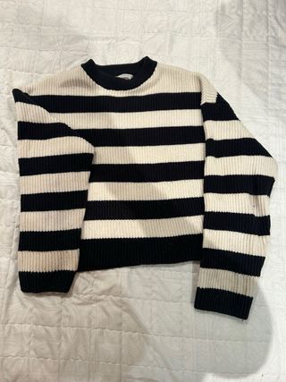 Jersey Bershka Rayas Blanco y Negro