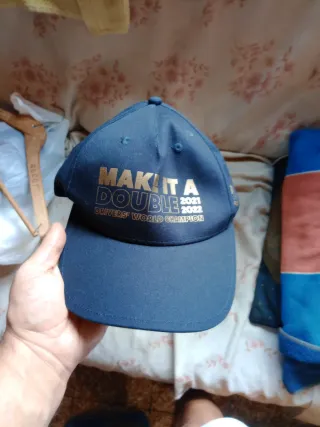 Gorra Oracle Red Bull Racing Make It A Double