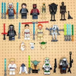 Lote de Star wars: Figuras de películas y series.
