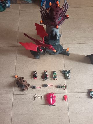 Playmobil Castillo Dragón y Figuras