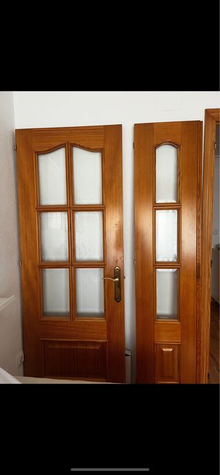 Puertas de madera con cristal