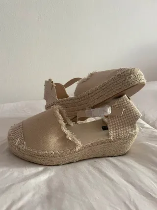 Cuñas tipo alpargatas esparto beige