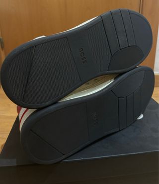Zapatillas BOSS Blancas y Rojas