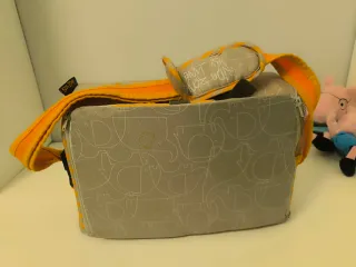 Trona portátil para bebé con diseño de elefantes