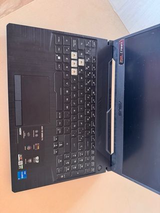 Portátil ASUS TUF Gaming F15 FX506HC