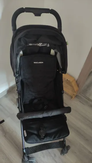Silla de paseo Maclaren.