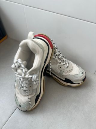 Balenciaga Triple S Talla 37