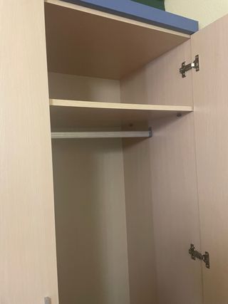 2 Armarios, uno color verde y otro azul