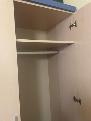 2 Armarios, uno color verde y otro azul