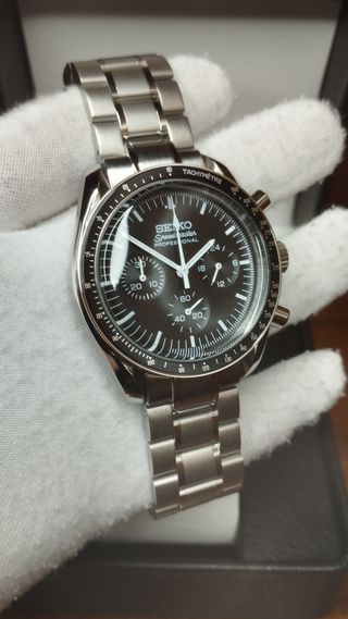 Reloj Seiko Mod Speedmaster Negro y Blanco