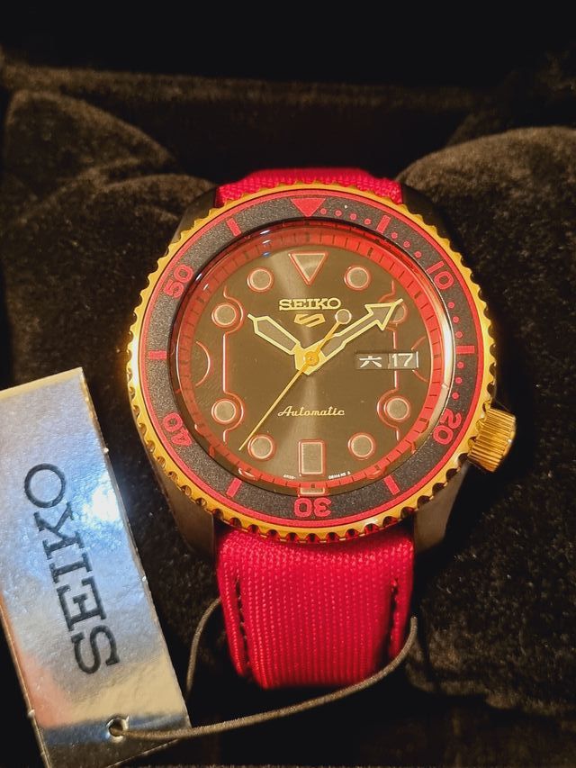 Seiko 5 Sport Street Fighter V Ken Edizione Limita