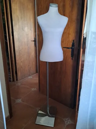 Maniquí de ropa blanco altura regulable 
