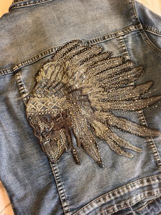 Chaqueta Vaquera con Adorno Brillante