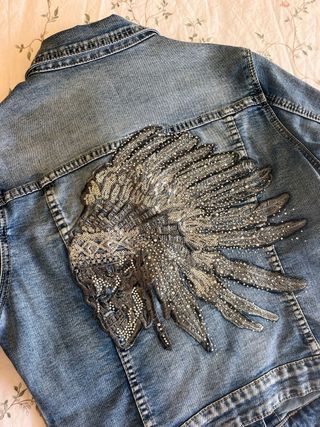 Chaqueta Vaquera con Adorno Brillante