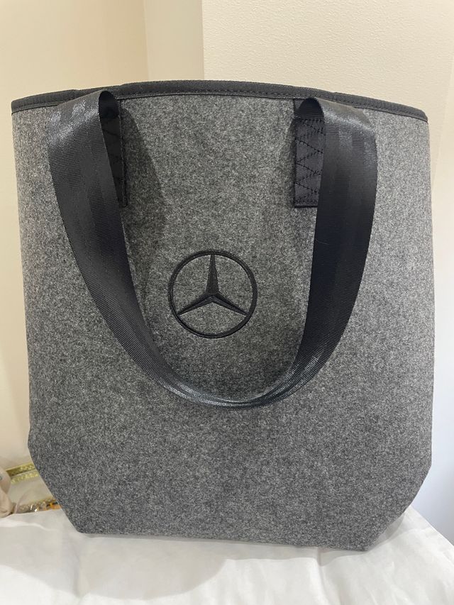 Bolso Mercedes-Benz Gris