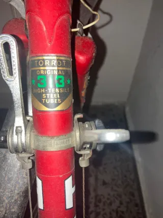Bicicleta Carretera TORROT 313 Roja