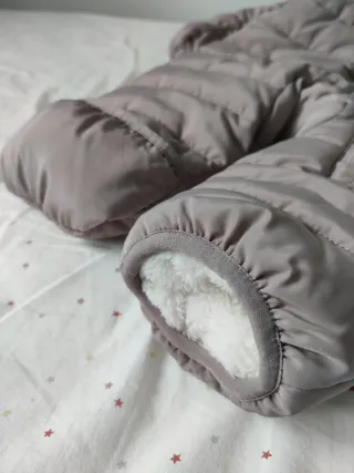 Buzo de nieve H&M para bebé