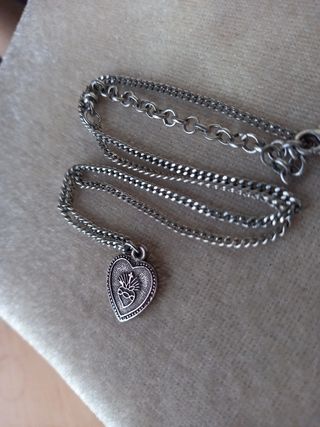 ARDOUR Collar con dije del Sagrado Corazón - Plata