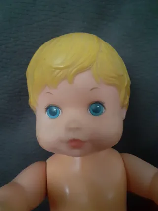 Bambolotto bimbo biondo occhi azzurri