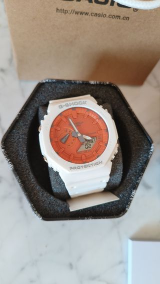 Reloj Casio G-Shock Blanco Naranja
