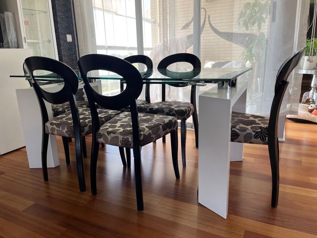 Mesa extensible + 6 sillas