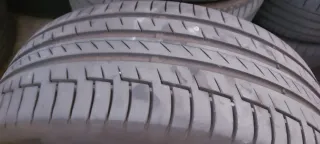  225/55 R19 99V