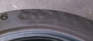  225/55 R19 99V