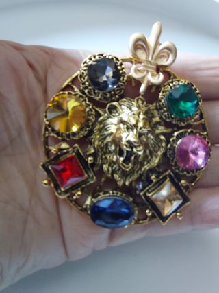 Broche león multicolor grande joyas bisutería top
