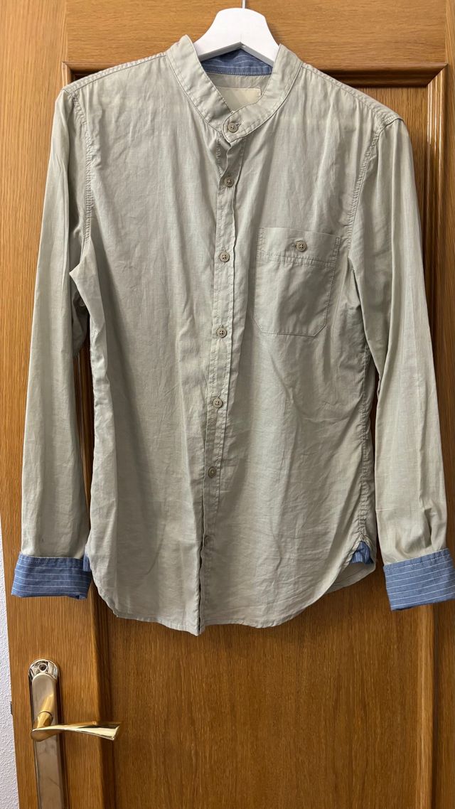Camisa Bershka Beige y Azul Talla S