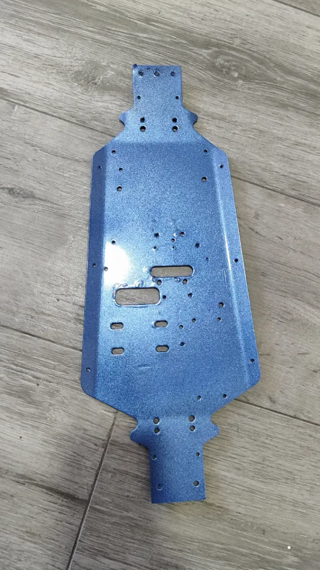 Chasis Aluminio Coche RC 1:8