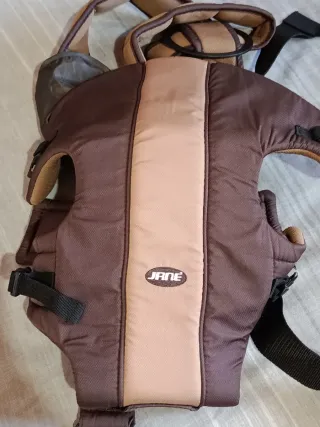 Mochila portabebés Jane marrón