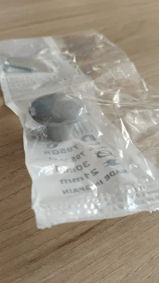 Pomos para armario grises