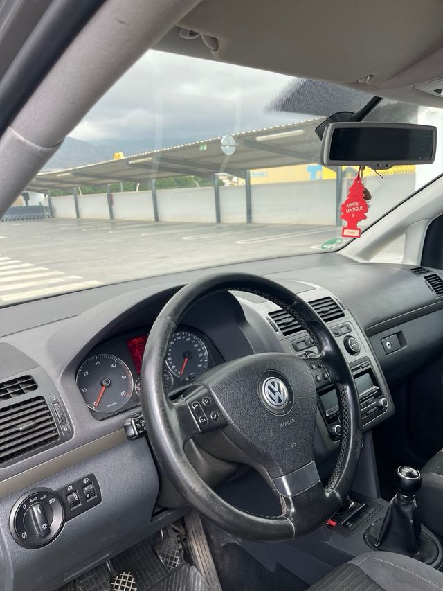 Volkswagen Touran 2009