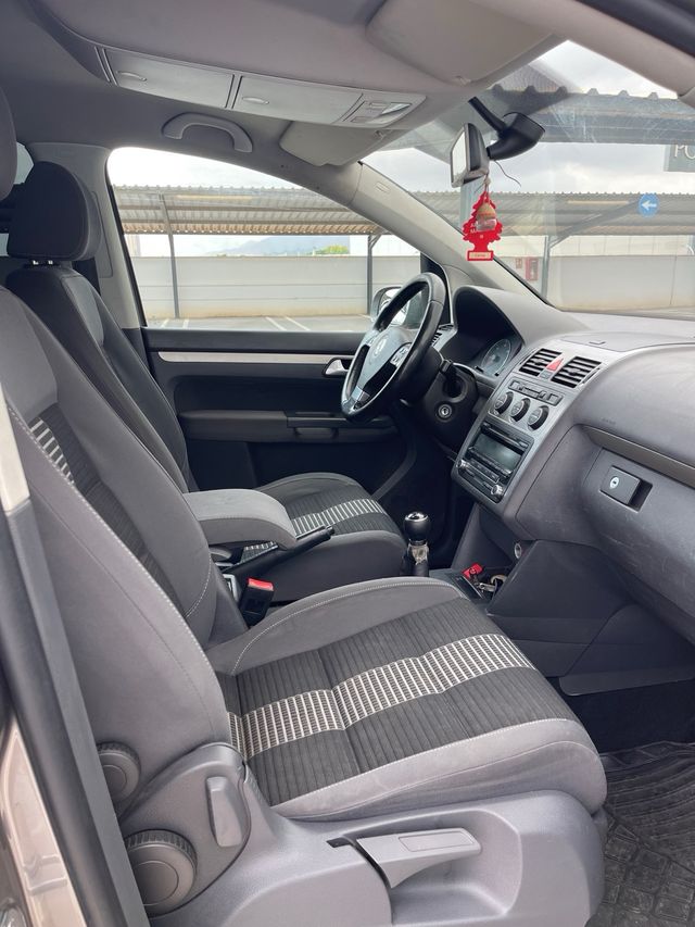 Volkswagen Touran 2009