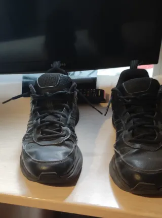 Adidas negras talla 44