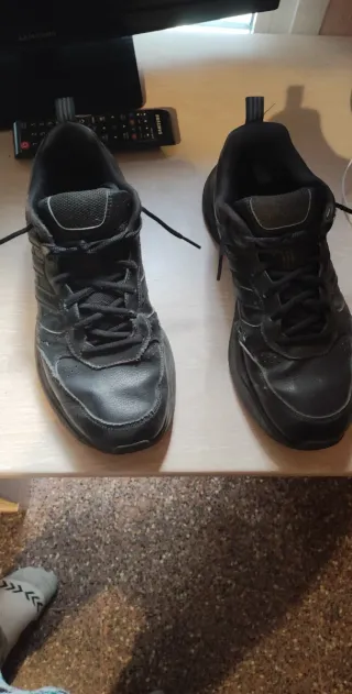 Adidas negras talla 44