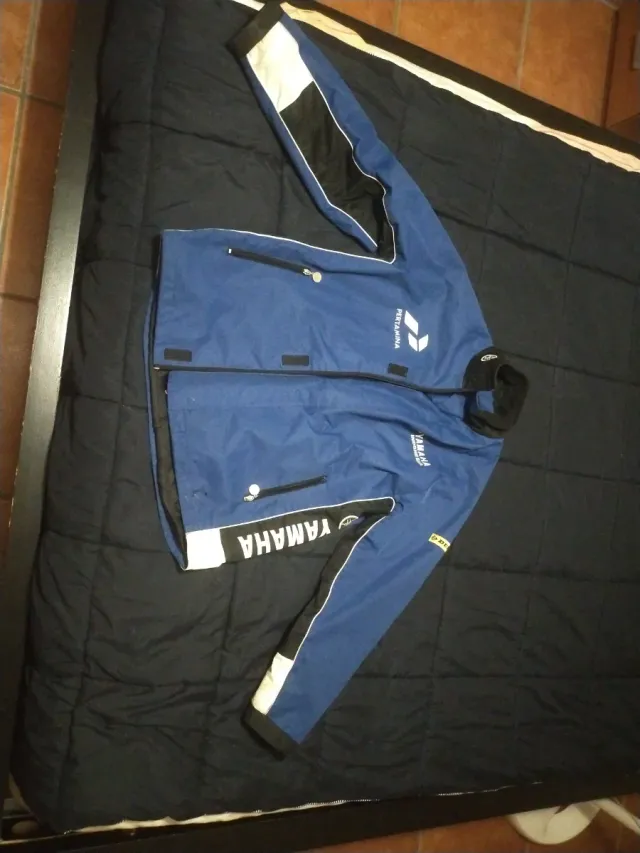 Chaqueta Yamaha Pertamina Moto