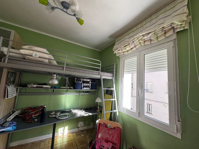 Litera con escritorio